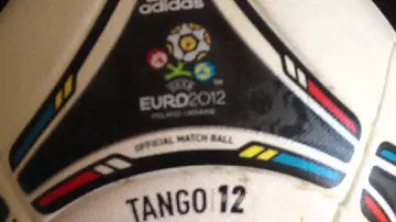 Adidas Tango 12 Official Match Ball (Euro 2012)